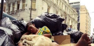 12 de outubro dia das crianças- sobre o lado que não é feliz… 12 de outubro dia das crianças- sobre o lado que não é feliz…