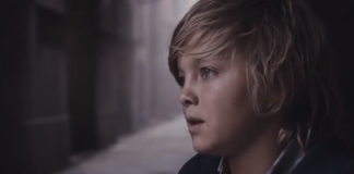 "The Developer" é um curta-metragem musical da Samsung , com o jogador Messi. "The Developer" é um curta-metragem musical da Samsung , com o jogador Messi.