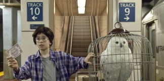 Harry Potter da “vida real” procura pela plataforma 9 3/4 Harry Potter da “vida real” procura pela plataforma 9 3/4