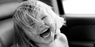 Arrebatador! O mais lindo vídeo que circulou no dia das crianças!