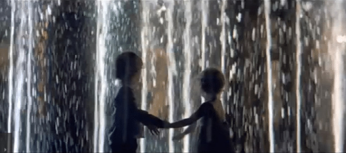 Amor à primeira vista (simplesmente encantador)