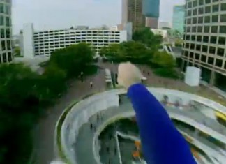 Você já se imaginou voando? Surpreenda-se com os efeitos desse vídeo e voe com o Superman!
