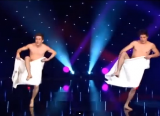 Será que a toalha vai cair??? (humor)