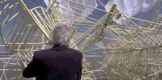 Dom Quixote contemporâneo constrói esculturas que se movem com o vento