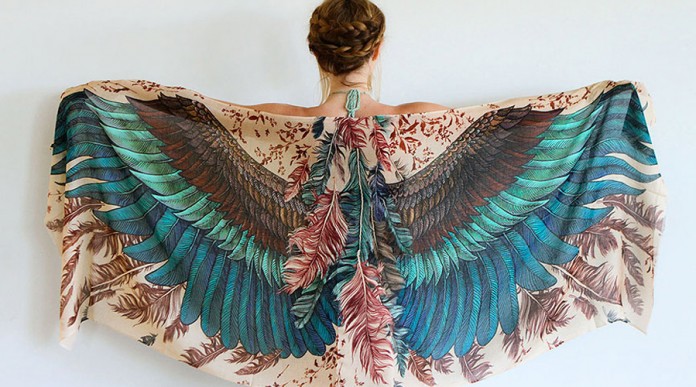 Designer de moda cria lenços com desenhos de pássaros