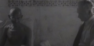 GANDHI – Um contraste entre a fraqueza física e a força interior GANDHI – Um contraste entre a fraqueza física e a força interior