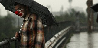 4 características tristes de gente que faz rir