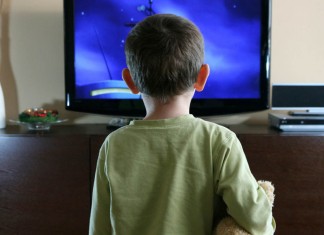 5 dicas para lidar com a TV na educação do seu filho