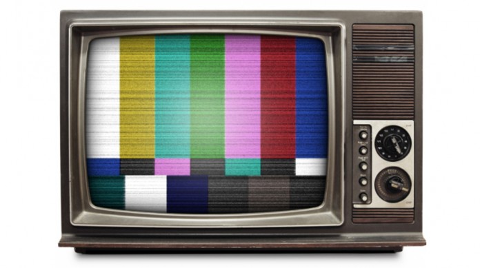 A tv produz o lixo que o povo gosta ou o povo consome o lixo  que a tv produz por que não tem escolha?