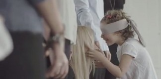 Sensível experimento mostra a conexão única entre mães e seus filhos