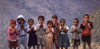 Nepal:  que das estrias da Terra brote uma nova esperança