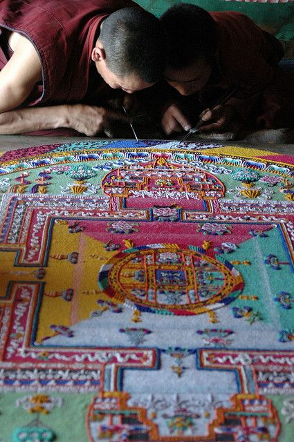 contioutra.com - O que as mandalas tibetanas nos ensinam sobre a arte do desapego