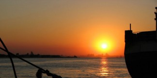 “O porto de Maputo é a minha varanda”, por Álvaro Taruma