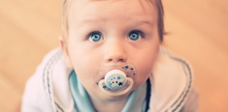 No aeroporto, uma crônica de Carlos Drummond de Andrade