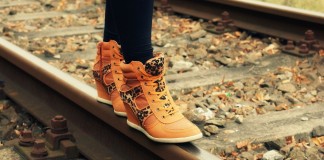 Não bata de frente. Vive mais quem aprende a deixar de lado e seguir adiante Não bata de frente. Vive mais quem aprende a deixar de lado e seguir adiante