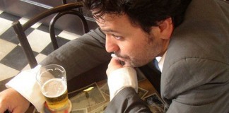 Em terra de bêbado, quem sabe voltar para casa é Rei