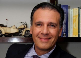 Vício tecnológico já é uma epidemia, diz psicólogo da USP