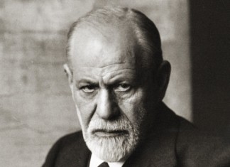 Pessoas que corrigem erros gramaticais na Internet