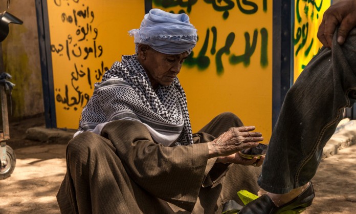 Ela se passou por homem durante 42 anos para poder trabalhar e sustentar a filha