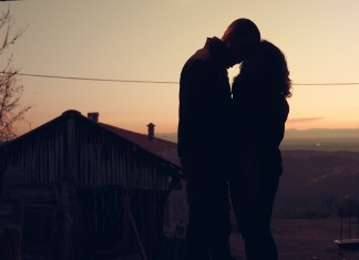 A incrível máquina de abraços