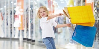 Você está criando um filho materialista?