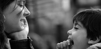 Por que as mães carregam todas as dores do mundo?