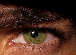 Como você consegue enxergar só pelos olhos?