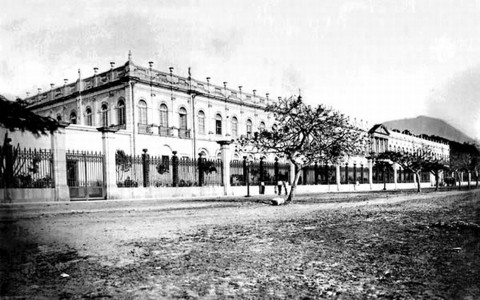 O Hospital da Tamarineira, no Recife, tinha métodos de cura para a histeria bastante violentos, como choques elétricos e a malarioterapia (infectar o paciente com o gérmen do mosquito)