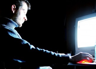 Vamos proteger nossos filhos do “grooming”, o novo perigo na internet