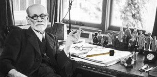 Freud martelando Shakespeare