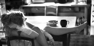 Solidão dá um tempo e vá saindo