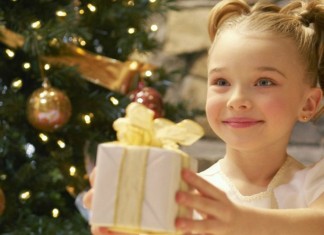 O amor plural em um presente de natal