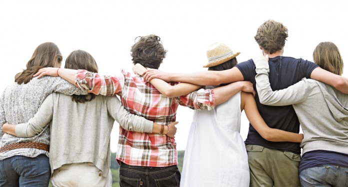 Rear View of Group of Friends Hugging Valoriza quem te valoriza! Porque o resto só te procura quando precisa.