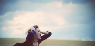 ROSELY SAYÃO – Adultos fora de controle ROSELY SAYÃO – Adultos fora de controle