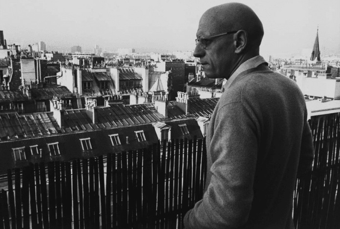 Foucault: a pena como manutenção do Estado