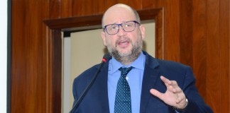 Clóvis de Barros Filho oferece curso online gratuito sobre Ciência Política