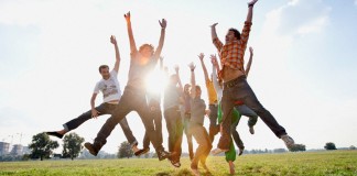 Os anos dourados da adolescência e a beleza do amadurecimento Os anos dourados da adolescência e a beleza do amadurecimento