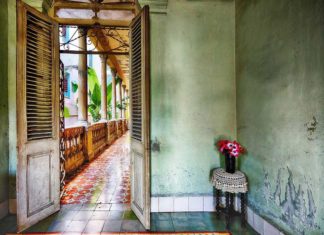 A vida sempre nos abre portas, mas teimamos em não entrar