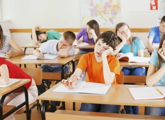 As escolas que (de)formam nossas crianças e adolescentes