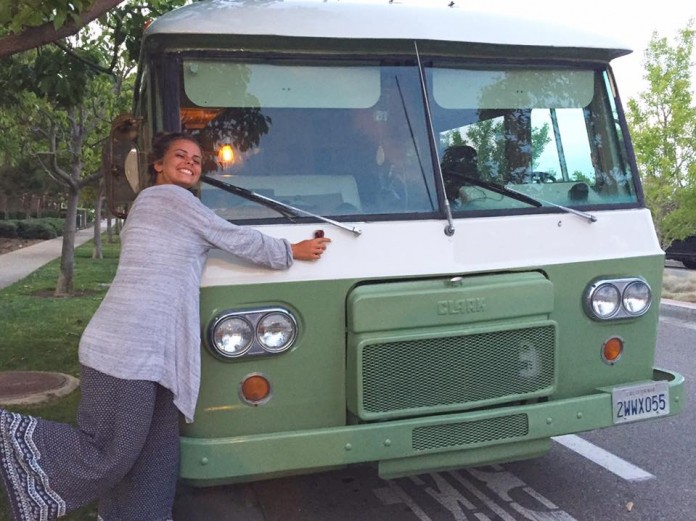 13062465_1039261372820049_7001583402490492856_n Mãe, tô na Califórnia morando numa van vintage chamada Lolita