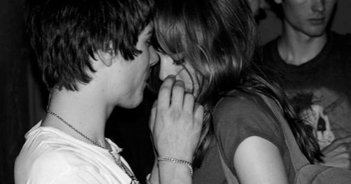 Por que você não “fica” com pessoas em festas?