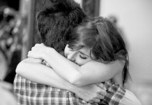 Nas esquinas do virtual, o encontro com um amigo real Nas esquinas do virtual, o encontro com um amigo real