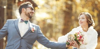 O que faz um casamento feliz não é a sorte. É o amor dos noivos. O que faz um casamento feliz não é a sorte. É o amor dos noivos.