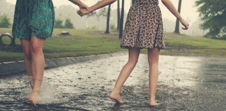 Regra número 1 da boa convivência: para subir o nível, desça do salto. Regra número 1 da boa convivência: para subir o nível, desça do salto.