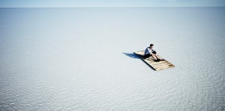 Saudade é ausência que nunca parte Saudade é ausência que nunca parte