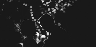 O amor não precisa ser justificado O amor não precisa ser justificado