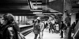 Fotógrafo documenta casais fazendo amor em público Fotógrafo documenta casais fazendo amor em público