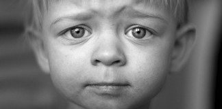 Paramos na idade em que nos falta amor Paramos na idade em que nos falta amor