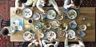 Se você pudesse jantar com qualquer pessoa, viva ou morta, quem escolheria?