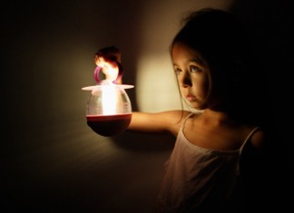 Era uma vez uma menina que tinha medo do escuro